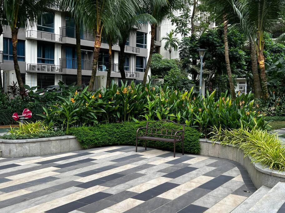 Pangsapuri Park, Tampoi By Antlerzone